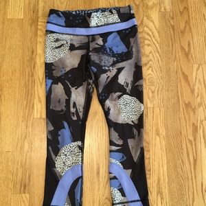Lululemon capris